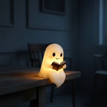 Afbeelding in Gallery-weergave laden, NachtGeest – Een klein spooklampje dat warmte en licht brengt
